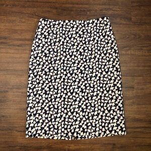 Ann Taylor Navy and Cream Patterned Pencil Skirt